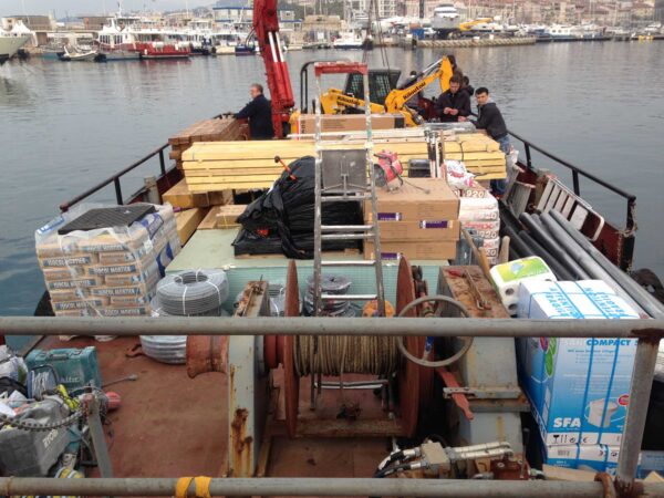 TRANSPORT MARITIME DE MATÉRIEL À CANNES02