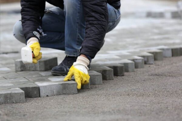 prix-pose-pave-autobloquant